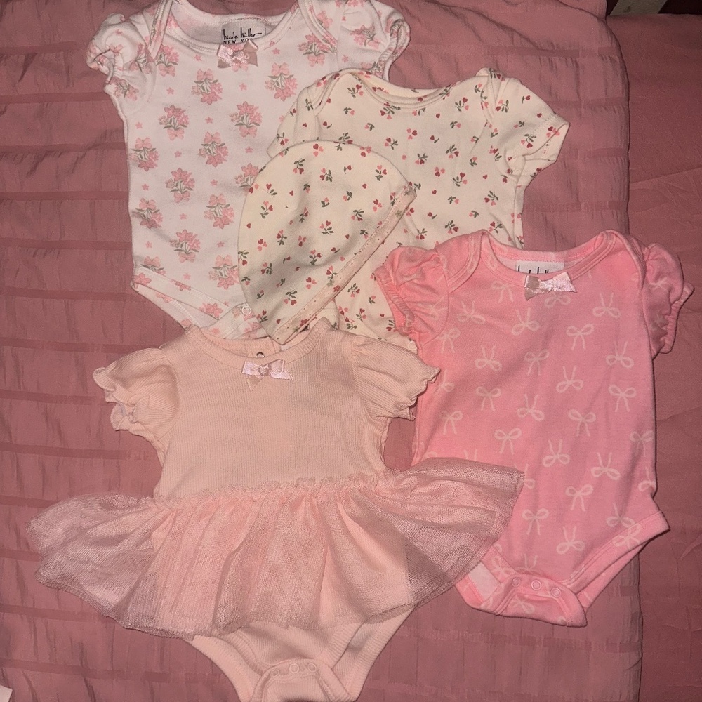 Infant/baby onesie bundle